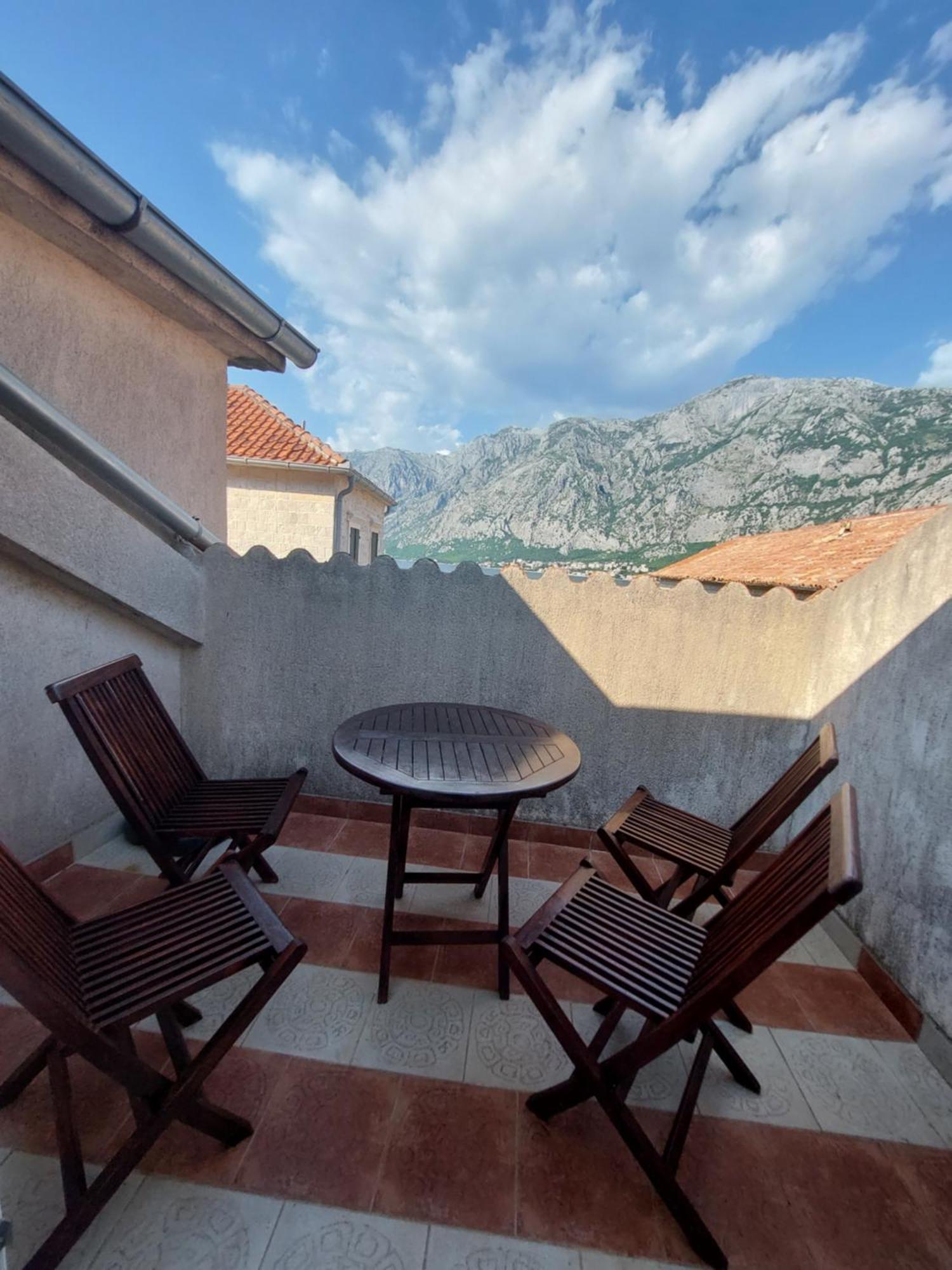 Apartment Jelena *